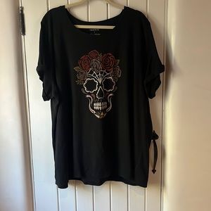 Torrid Black Skull T-Shirt Torrid Size 4